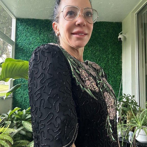 Scala Vintage Floral Leafs Beaded Sequin Top Medium Black Green Red Silk - Picture 4 of 5